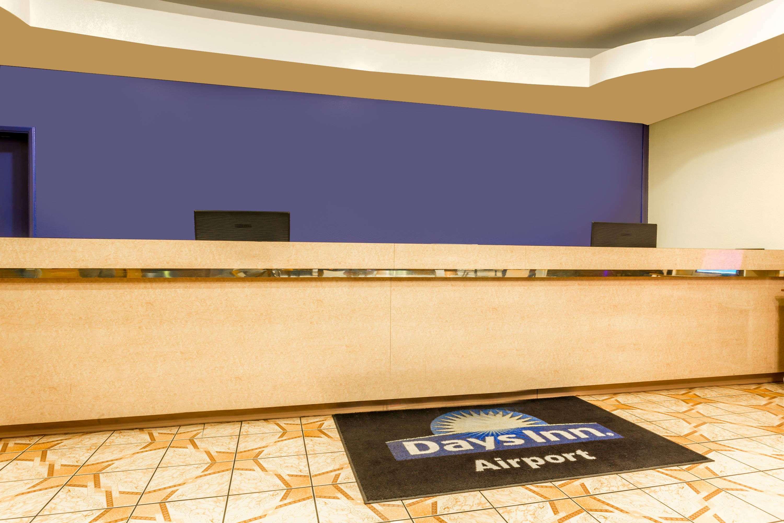 Days Inn By Wyndham Airport - פיניקס מראה חיצוני תמונה