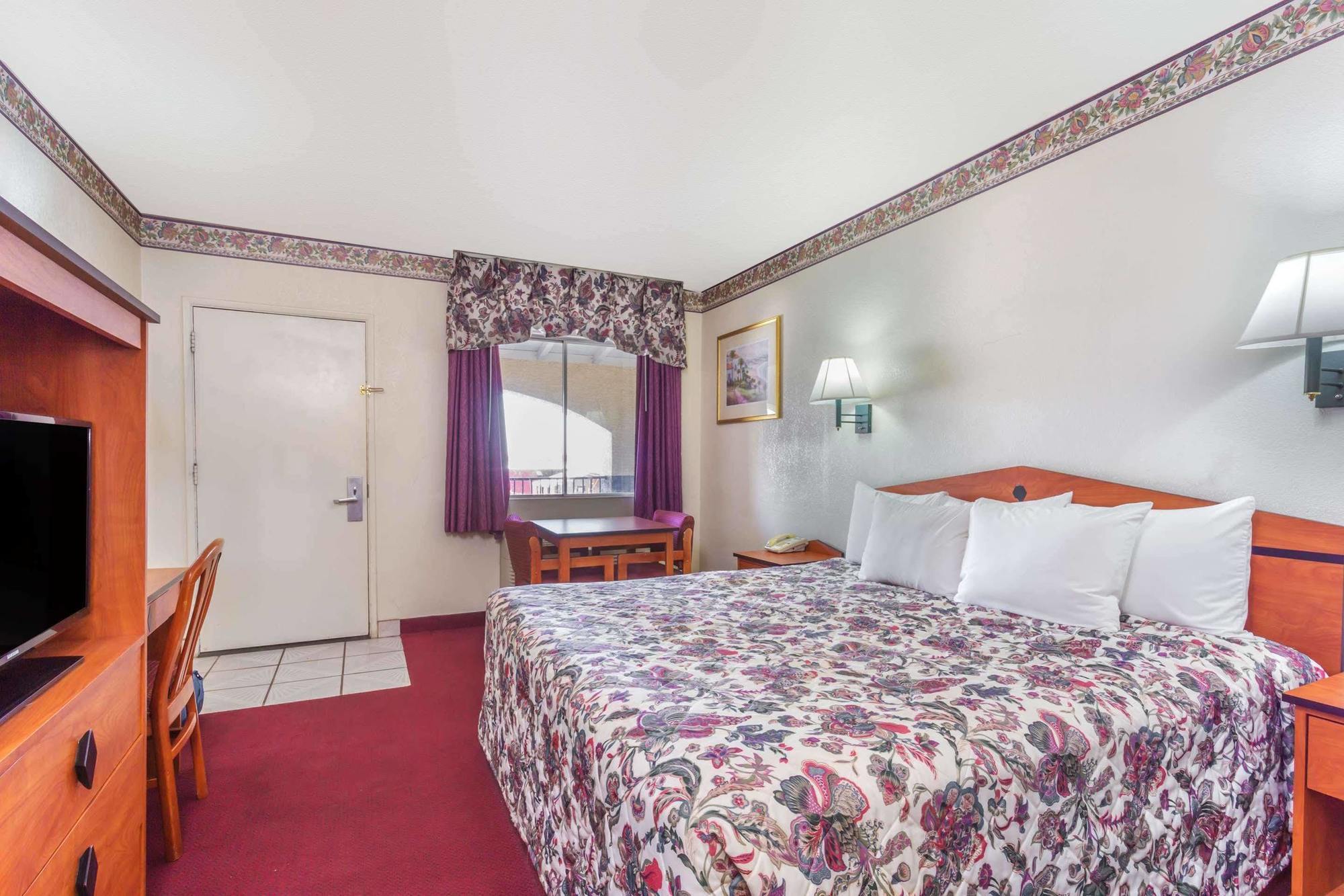 Days Inn By Wyndham Airport - פיניקס מראה חיצוני תמונה