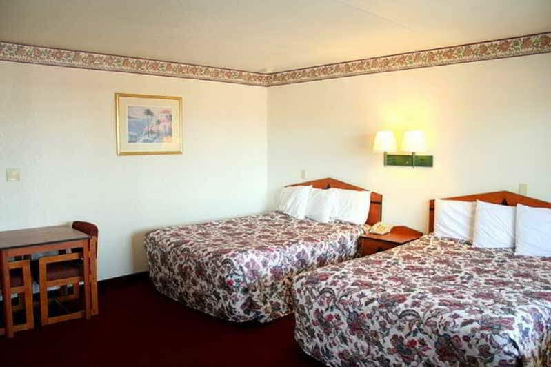 Days Inn By Wyndham Airport - פיניקס מראה חיצוני תמונה